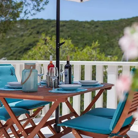 Molo Trovna Apartment Vis
