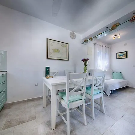 Apartment Molo Trovna *